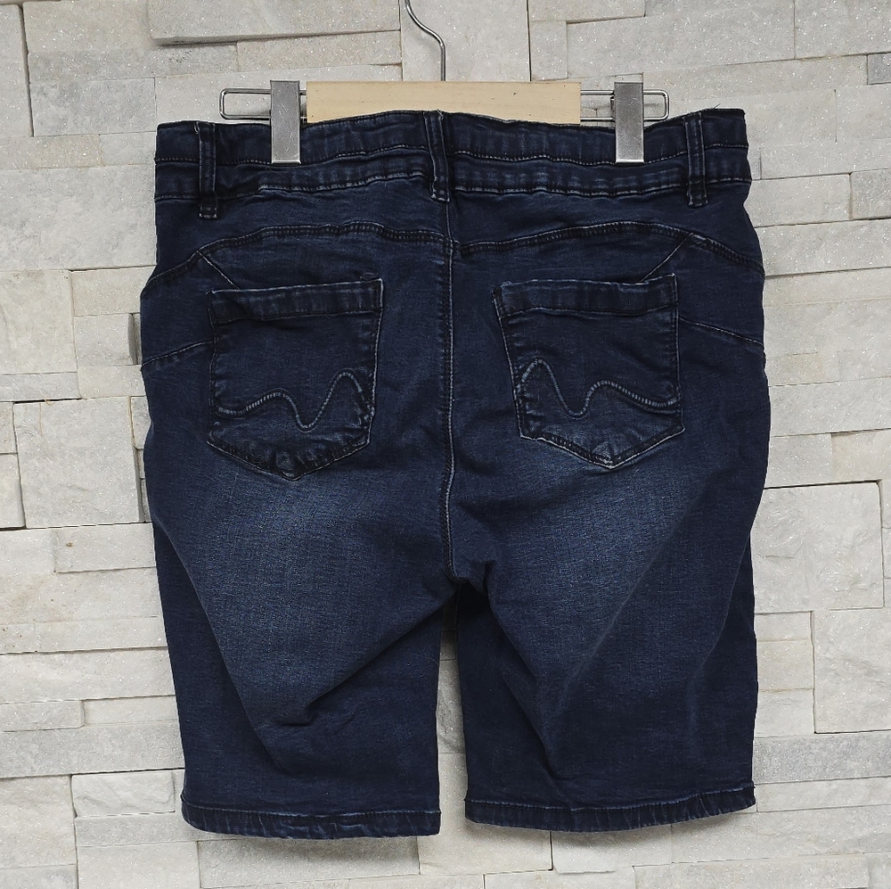 ✨ Women’s Denim Shorts Bundle – Size 12 – 4 Stylish Pairs – Chic & Casual - Picture 3 of 16
